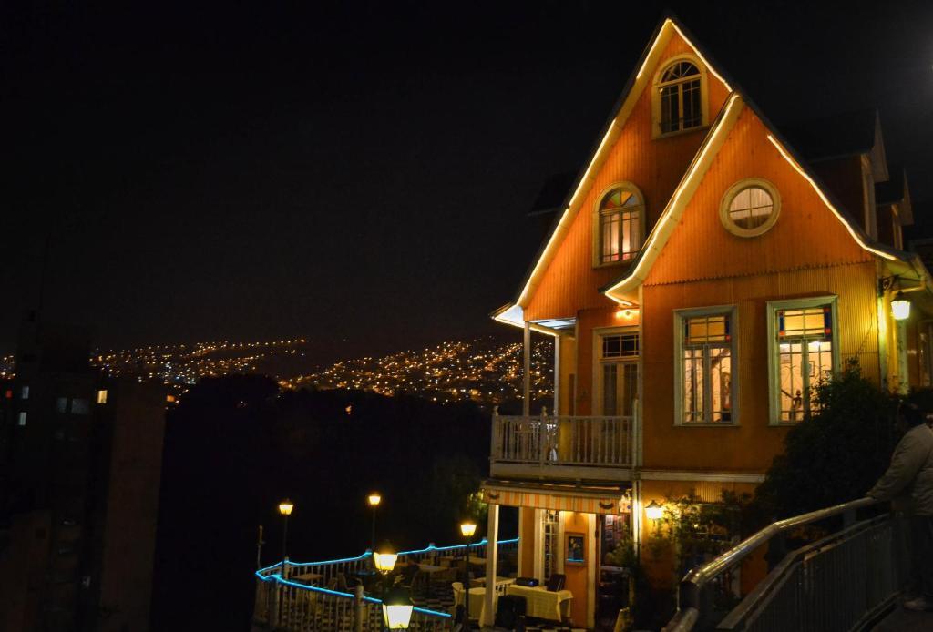 Hotel Brighton فالبارايسو المظهر الخارجي الصورة
